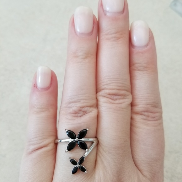 Sterling Silver Black Spinel Flower Ring - Picture 8 of 8